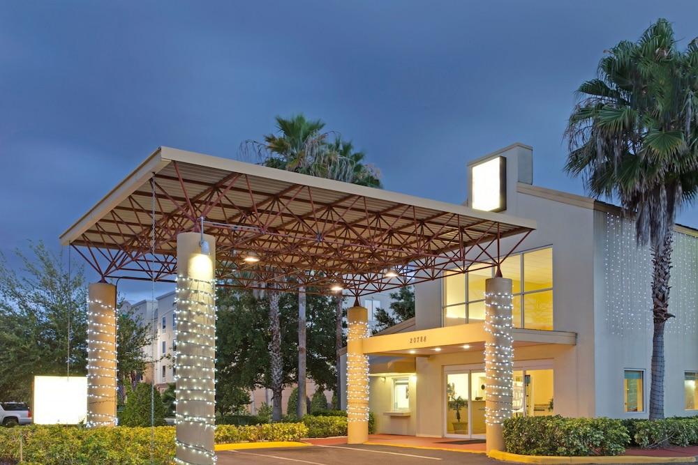 Clearwater Hotel Exterior foto